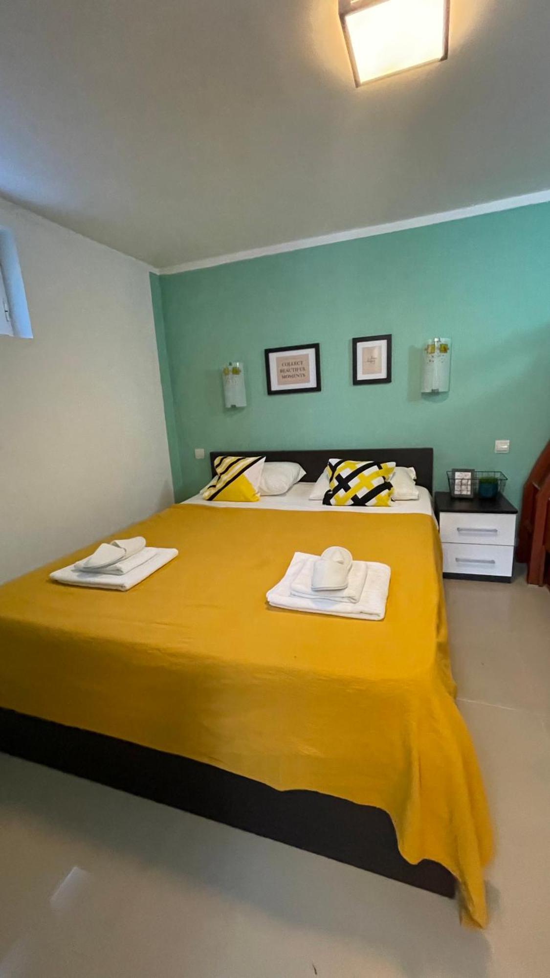 Family House With Pool & Sea View Aparthotel Bijela Εξωτερικό φωτογραφία