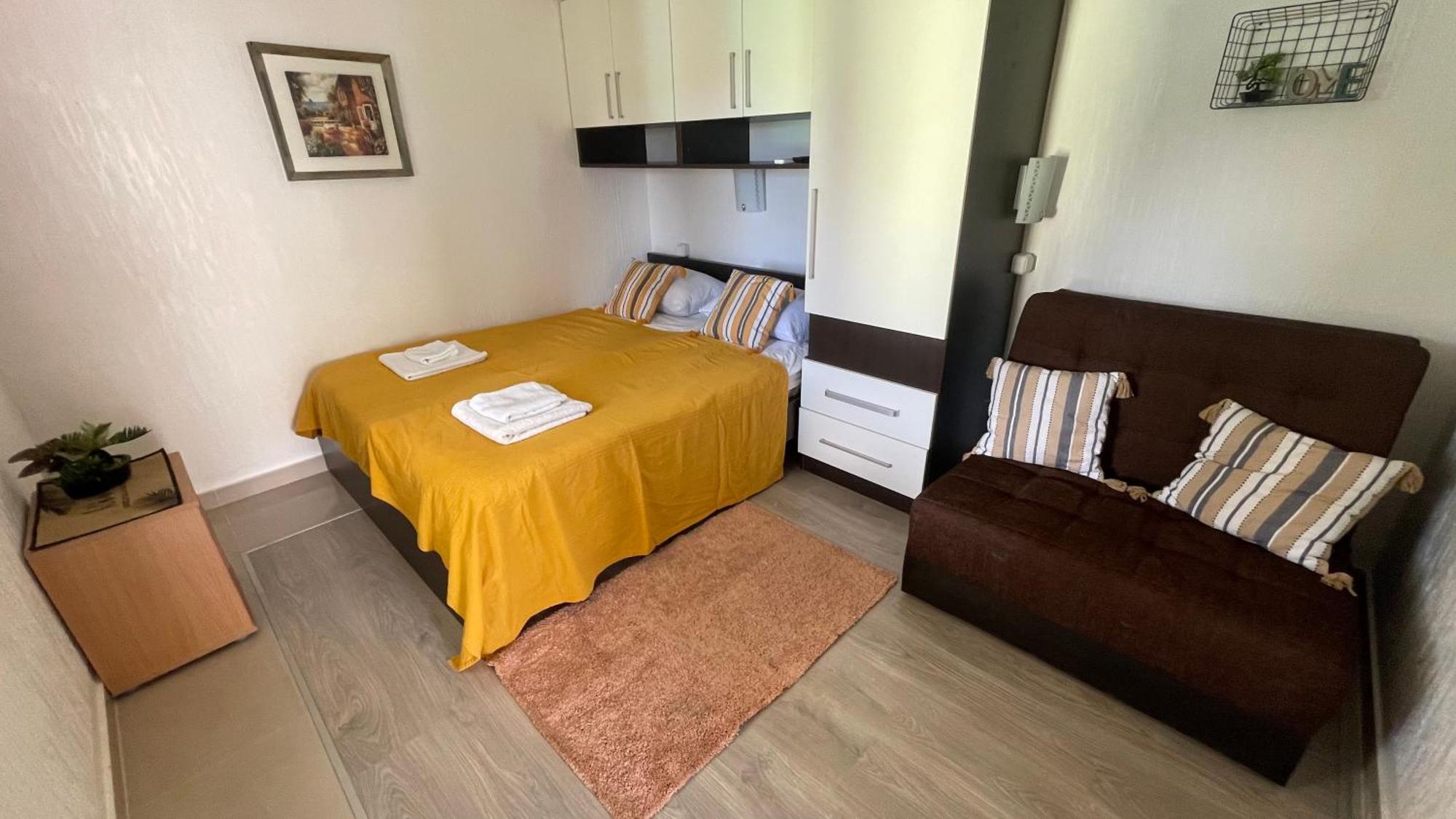 Family House With Pool & Sea View Aparthotel Bijela Εξωτερικό φωτογραφία