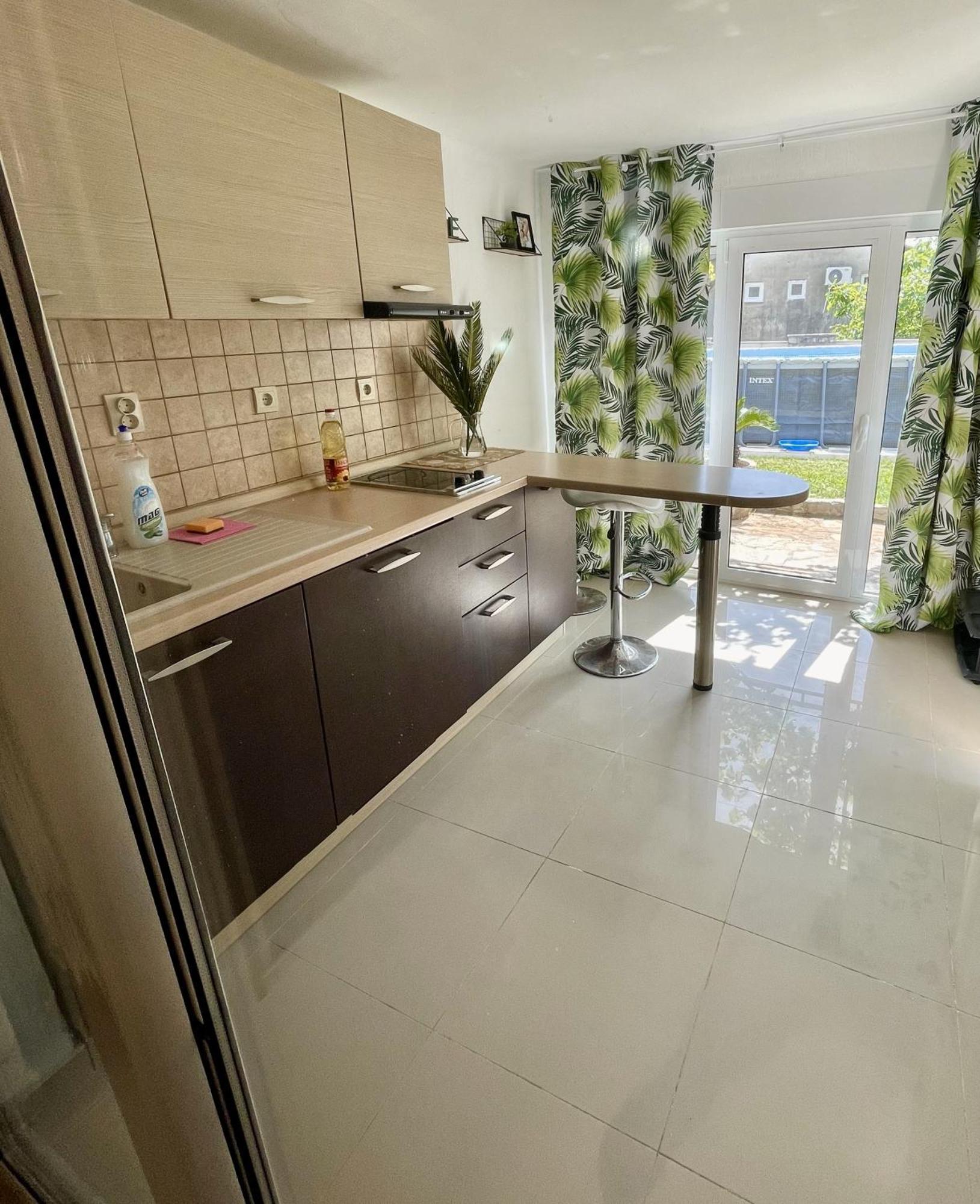 Family House With Pool & Sea View Aparthotel Bijela Εξωτερικό φωτογραφία