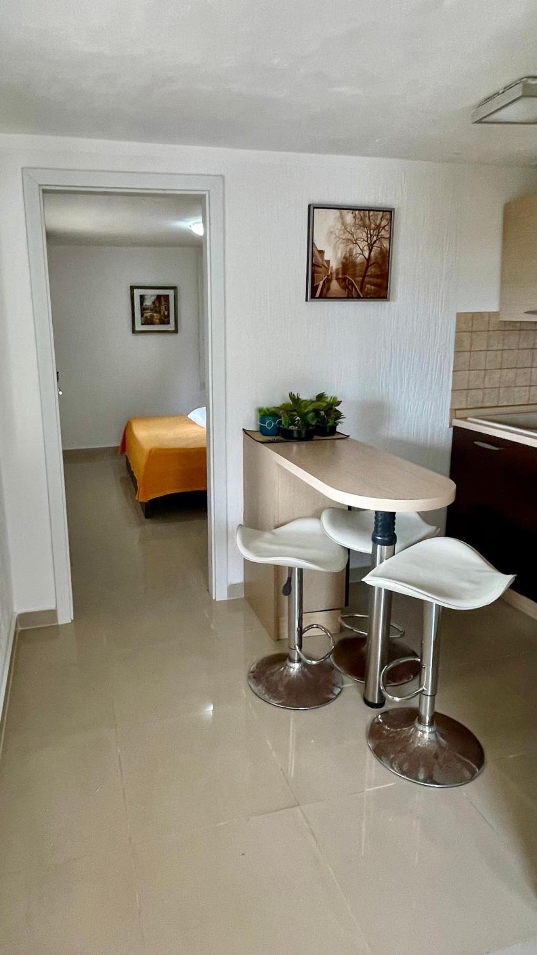 Family House With Pool & Sea View Aparthotel Bijela Εξωτερικό φωτογραφία