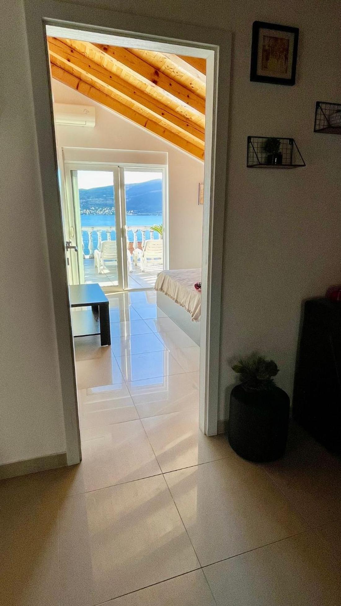 Family House With Pool & Sea View Aparthotel Bijela Εξωτερικό φωτογραφία