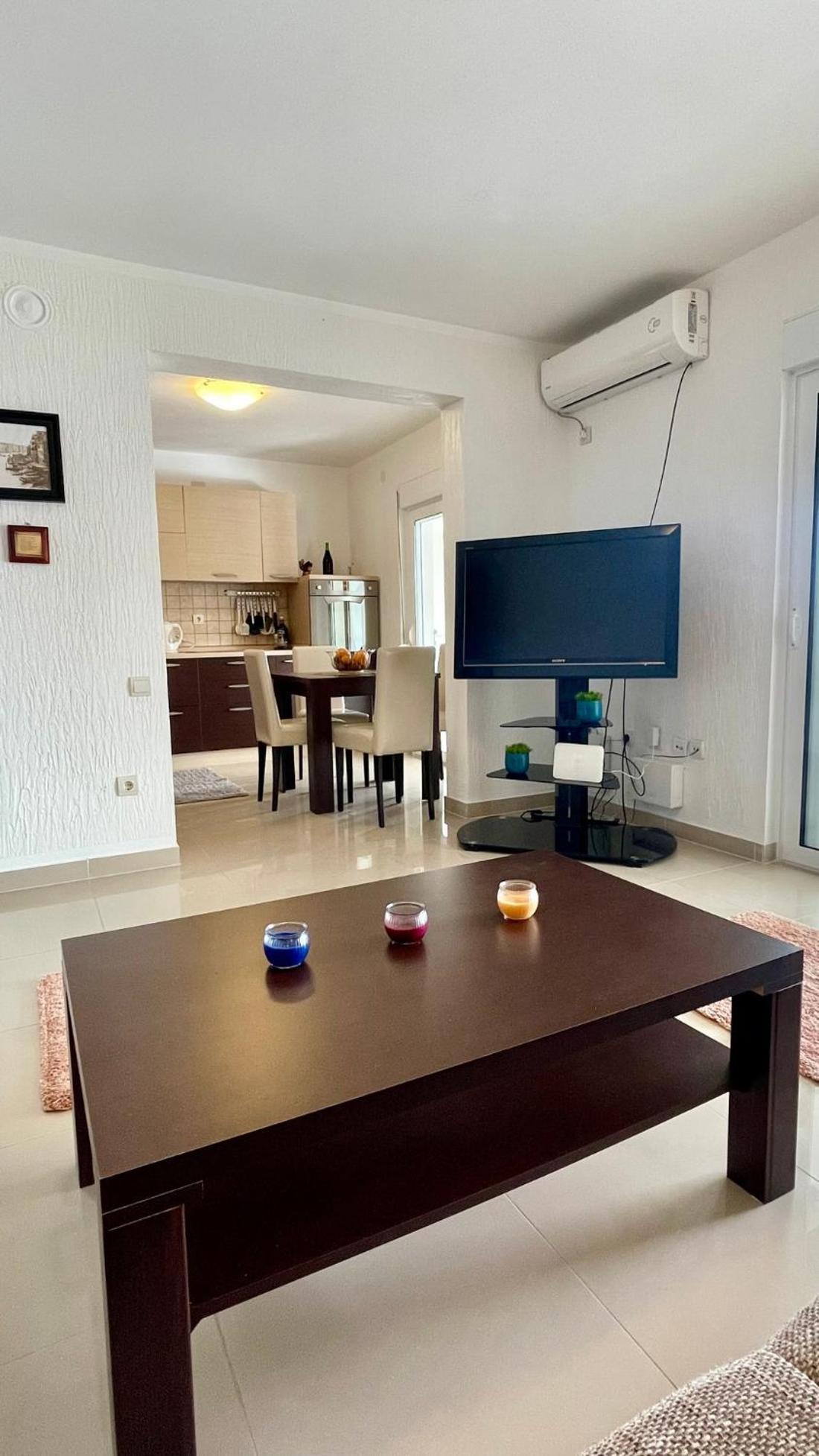 Family House With Pool & Sea View Aparthotel Bijela Εξωτερικό φωτογραφία