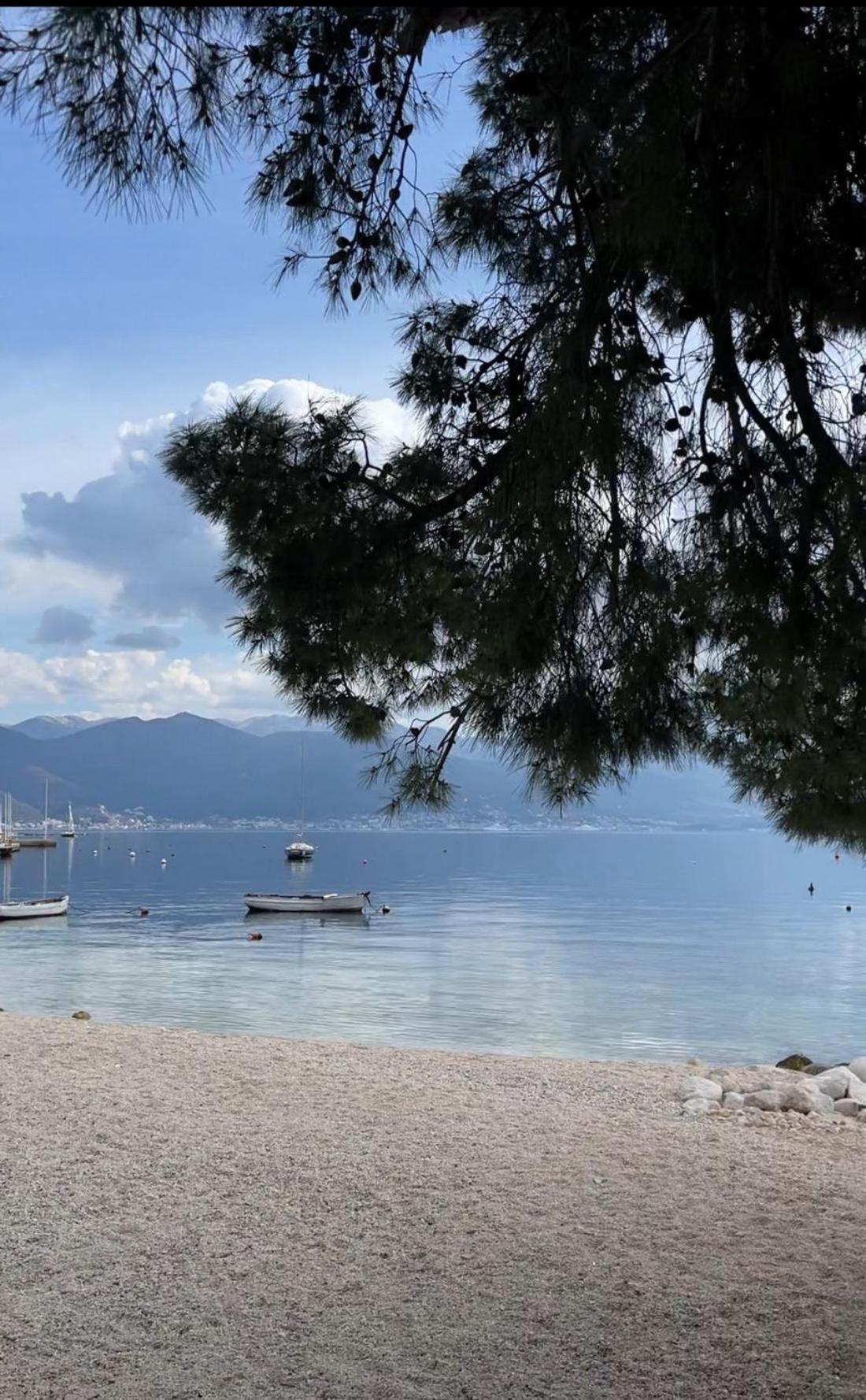 Family House With Pool & Sea View Aparthotel Bijela Εξωτερικό φωτογραφία
